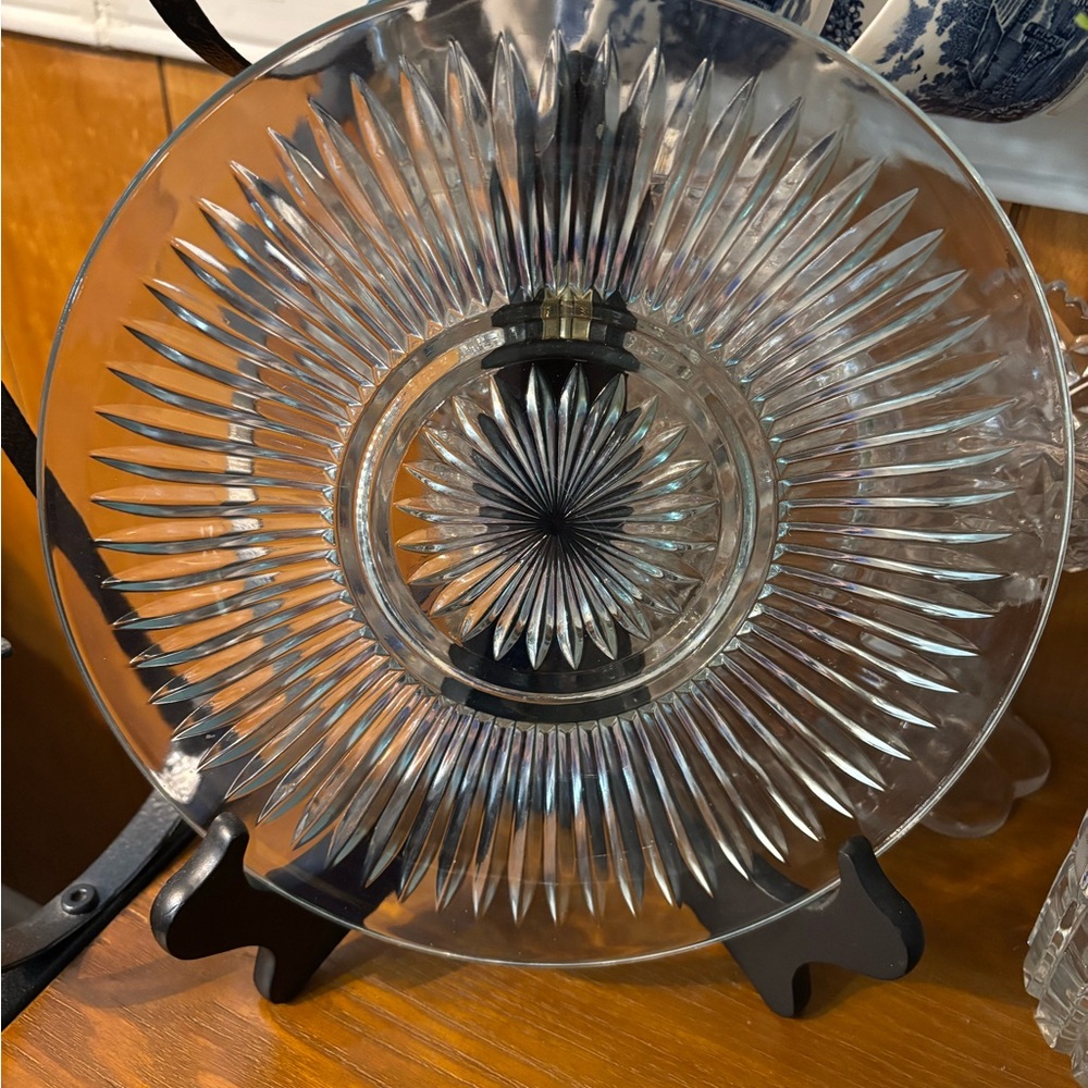 Vintage KIG Indonesia Clear Sunburst 10’ glass plate set of 6. Nice set - Picture 5 of 5